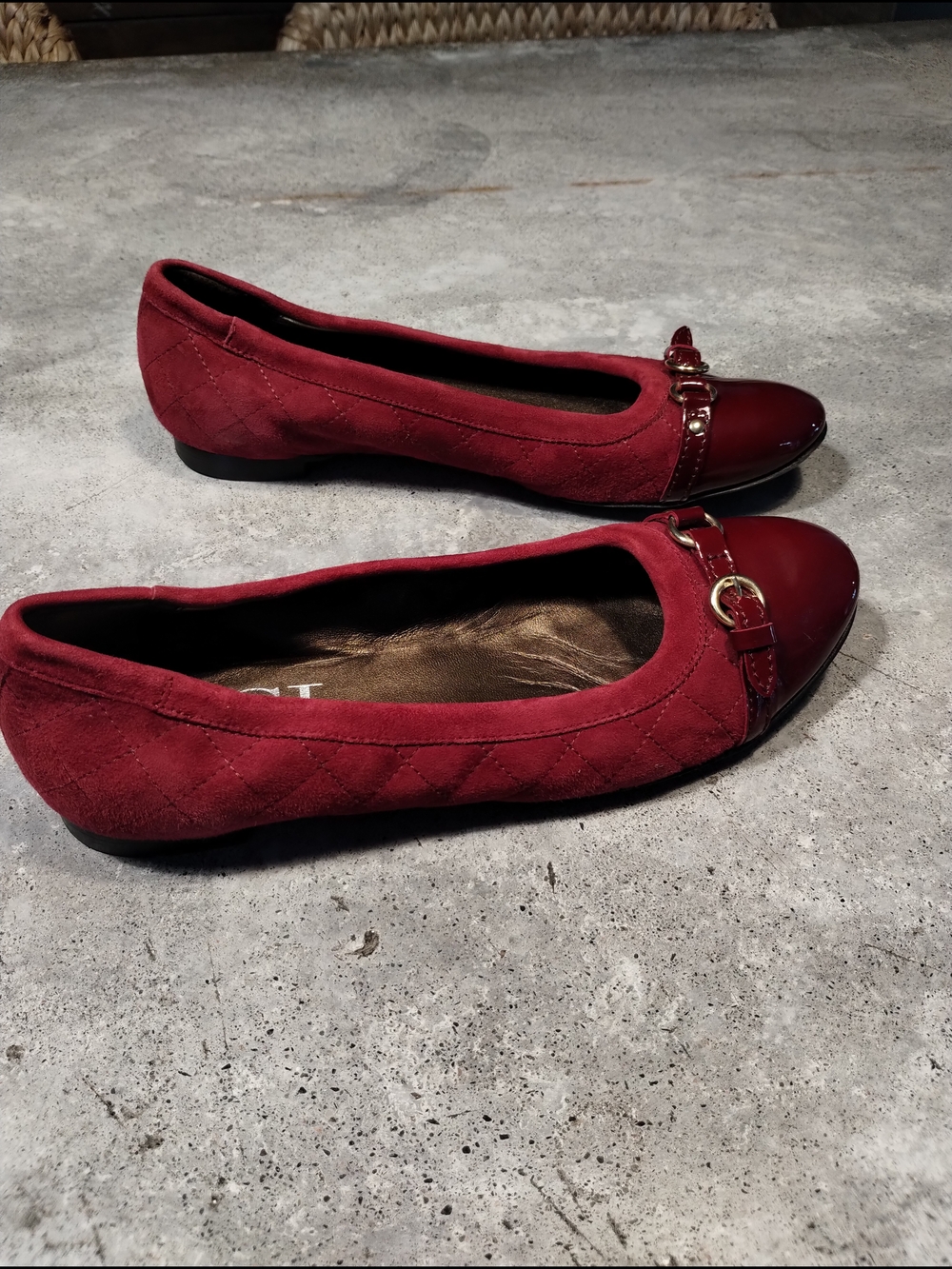 AGL Monika Cap Toe Flats Quilted Suede Patent Ruby 40 Italy - Picture 2 of 13